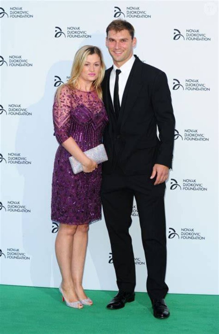 Branislav Ivanovic Wife Hd छवियाँ फ़ोटो द्वारा Ced411 फोटो शेयर छवियाँ