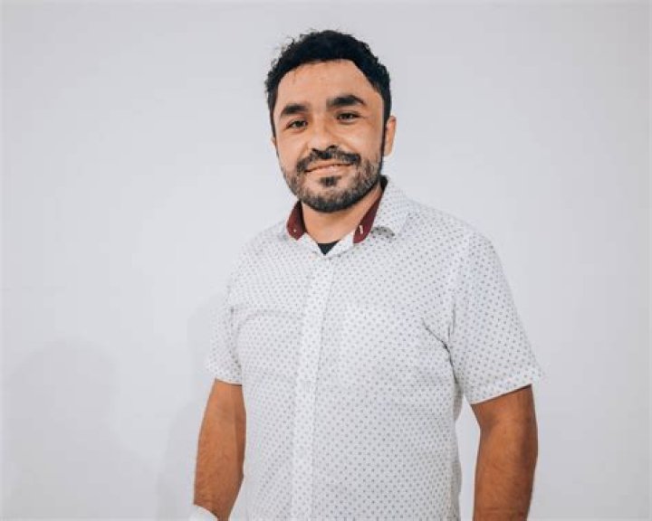 Unveiling The Adventures And Impact Of Carlos From YTV